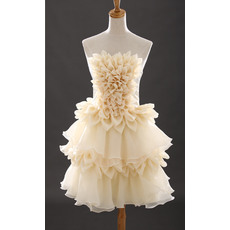 Discount Cute Strapless Short Chiffon Homecoming/ Party Dresses