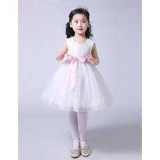 Affordable Ball Gown Knee Length Lace Tulle Two Tone Flower Girl Dresses with Sashes and Appliques