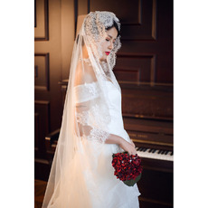1 Layer Floor-Length Lace Appliques Tulle Wedding Veils