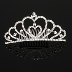Stylish New Design Crystal Heart-inspired First Communion Flower Girl Tiara Comb