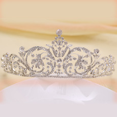 Romantic Alloy With Floral Crystal Embellished Bridal Tiara