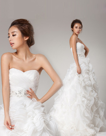 Sophisticated Pleated Bust Sweetheart Organza Wedding Dresses with Breathtaking Layered Skirt