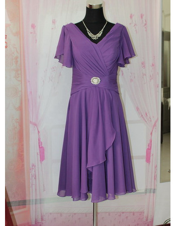 Enchanting Knee Length Chiffon Mother of the Bride/ Groom Dresses with Flutter Sleeves
