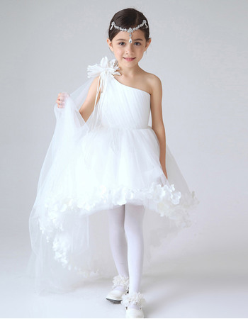 Lovely One Shoulder High-Low Girls First Communion Dresses/ White Asymmetrical Flower Girl Dresses with Petal Detailing