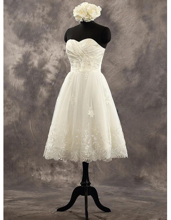 Romantic A-line Knee-Length Pleated Tulle Skirt Wedding Dress with Floral Appliques
