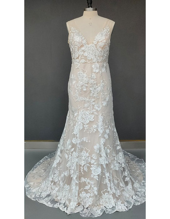 Wonderful V-neckline Floral Lace Boho Plus Size Wedding Dresses