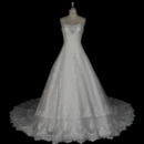 Shimmering Floral-Beaded Neckline Lace Appliques Tulle Wedding Dresses