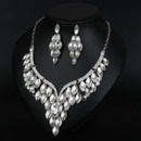 Graceful Crystal Rhinestone Silver Sweetheart Necklace and Earrings Set
